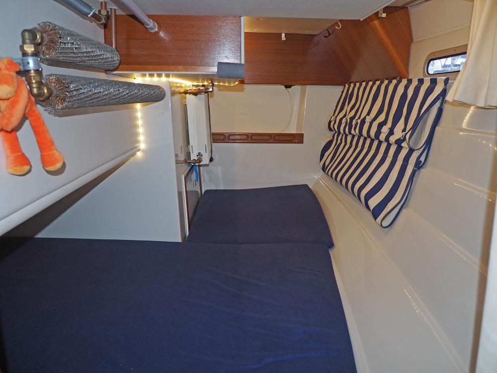 Cabin en avant, H&eacute;bergements